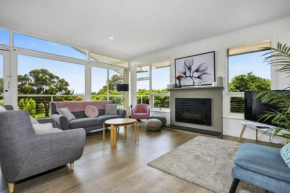 4BR Beachside Home With Theatre